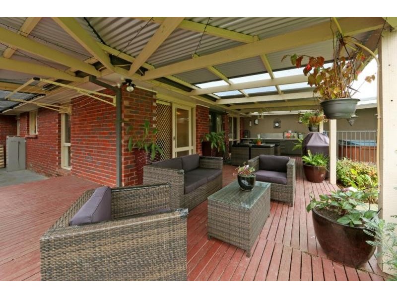 9 Kedleston Way, Rowville VIC 3178