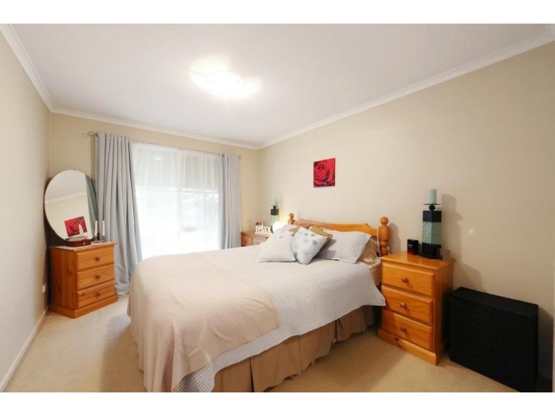 9 Kedleston Way, Rowville VIC 3178