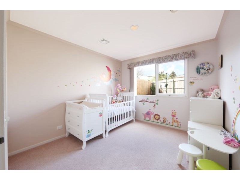 25 Bridgewater Way, Rowville VIC 3178