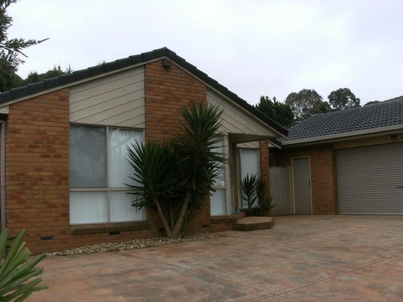 2 Shearer Drive, Rowville VIC 3178