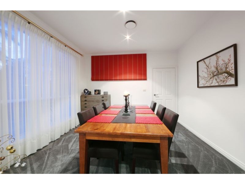 400 Dandelion Drive, Rowville VIC 3178