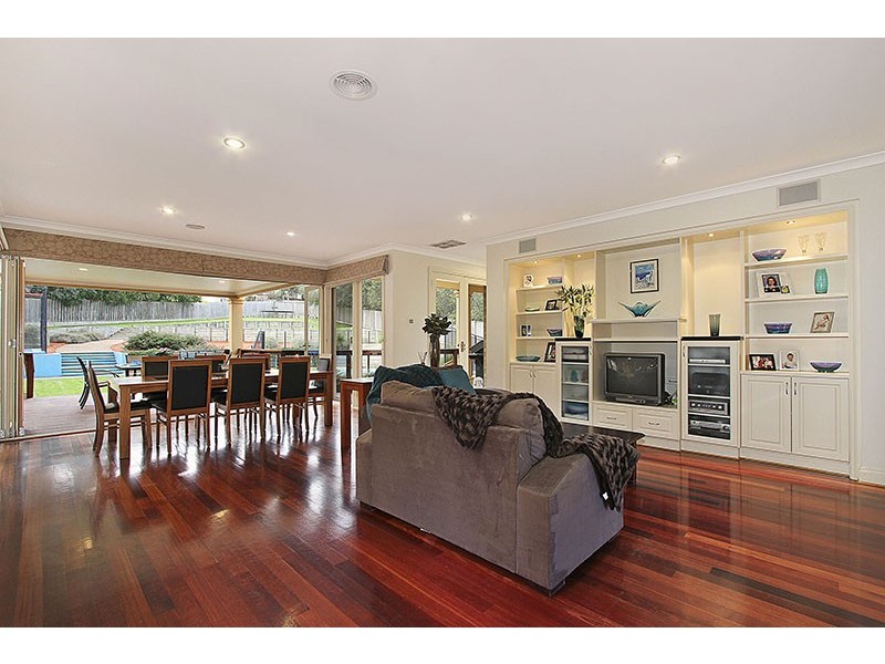 53 Grange Drive, Lysterfield VIC 3156