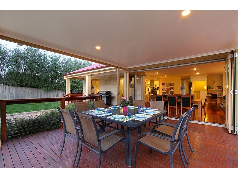 53 Grange Drive, Lysterfield VIC 3156