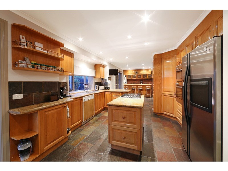 12 Palmerston Road, Lysterfield VIC 3156