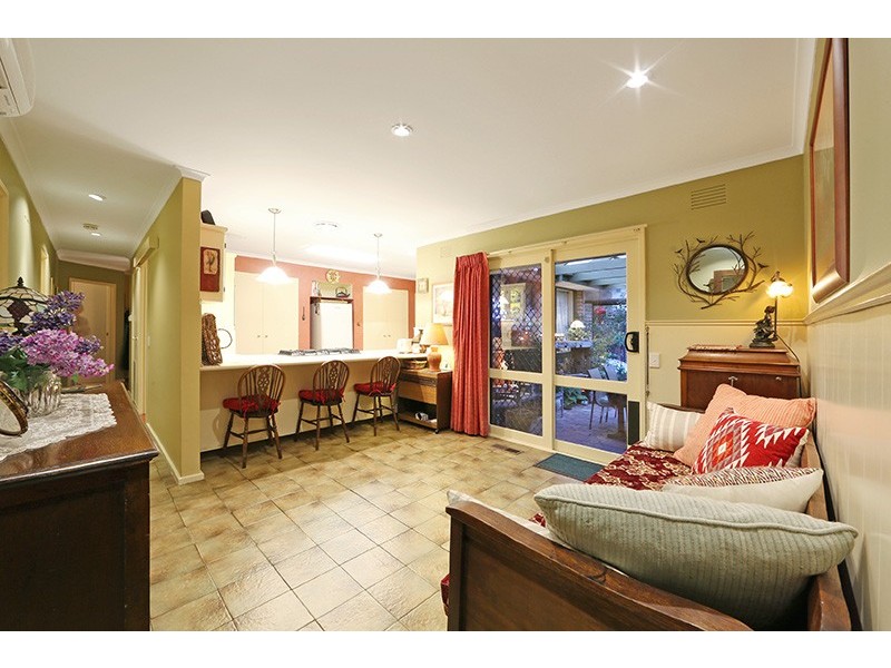 28 Cambden Park Parade, Ferntree Gully VIC 3156