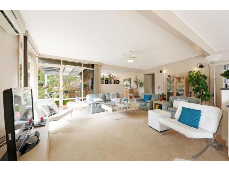 24 Philip Road, Knoxfield VIC 3180