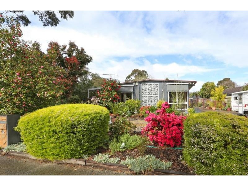 24 Philip Road, Knoxfield VIC 3180