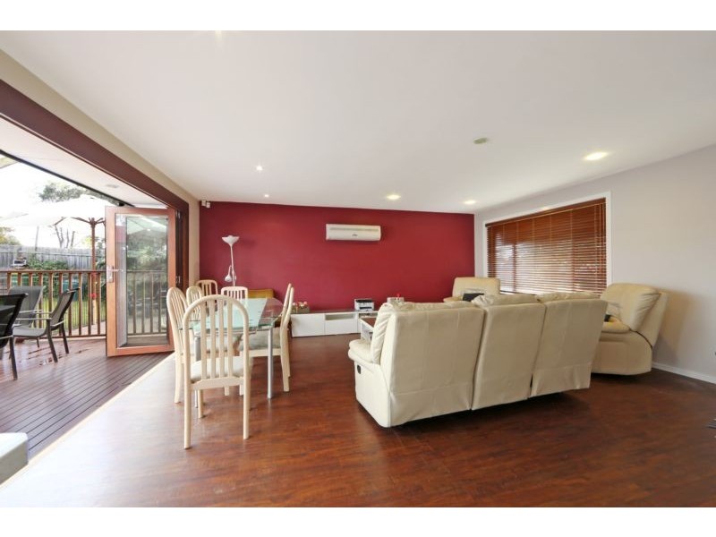 27 Hillview Avenue, Rowville VIC 3178