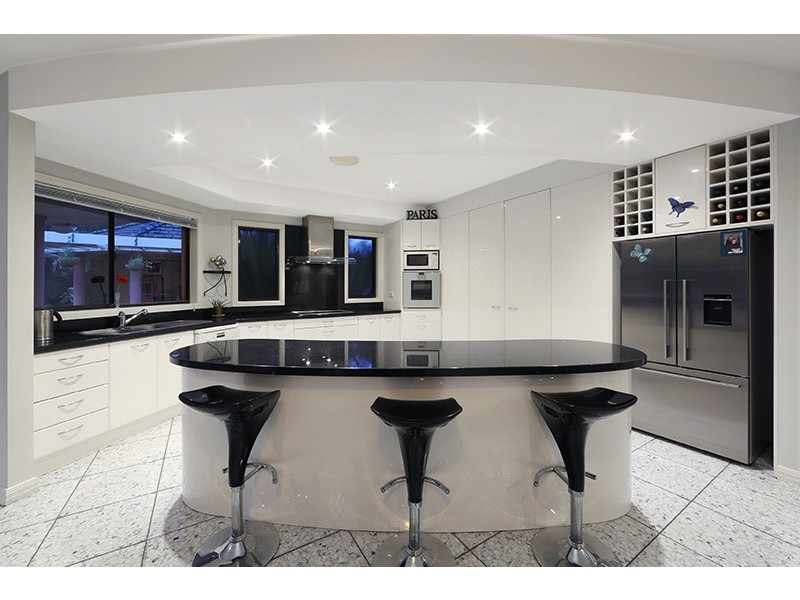 21 Silkwood Way, Rowville VIC 3178