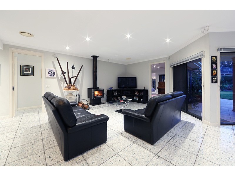 21 Silkwood Way, Rowville VIC 3178