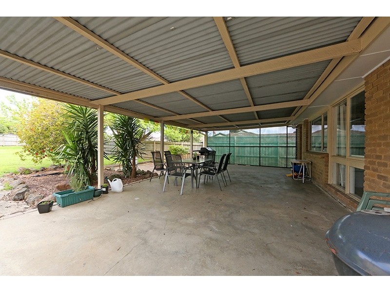 10 Luton Court, Rowville VIC 3178