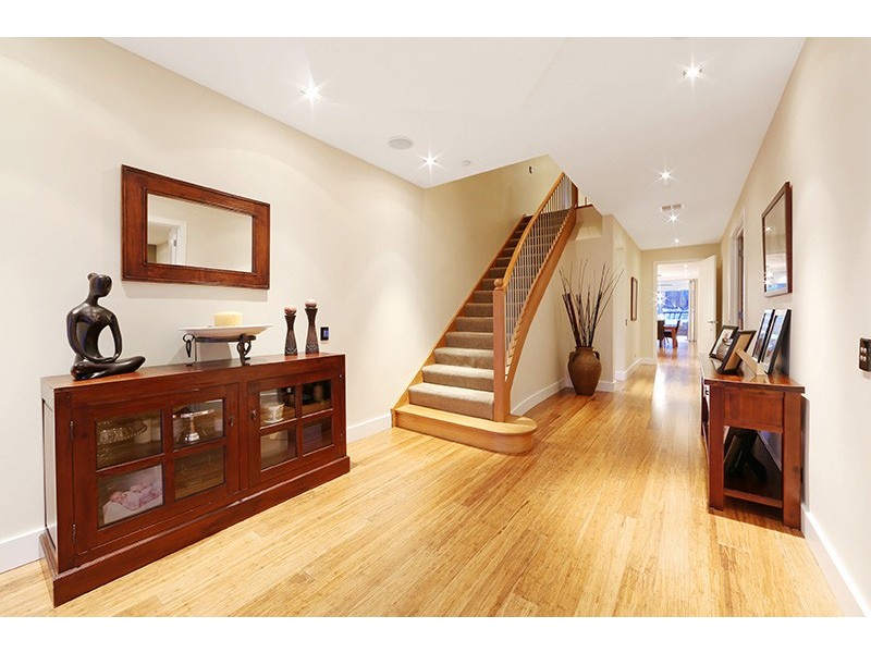 2 Hayes Court, Lysterfield VIC 3156