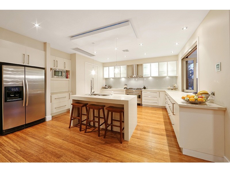 2 Hayes Court, Lysterfield VIC 3156