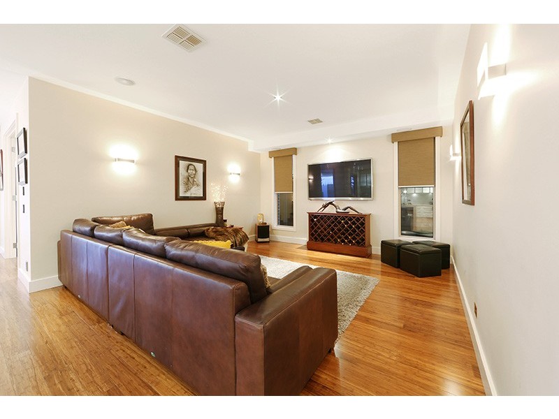 2 Hayes Court, Lysterfield VIC 3156