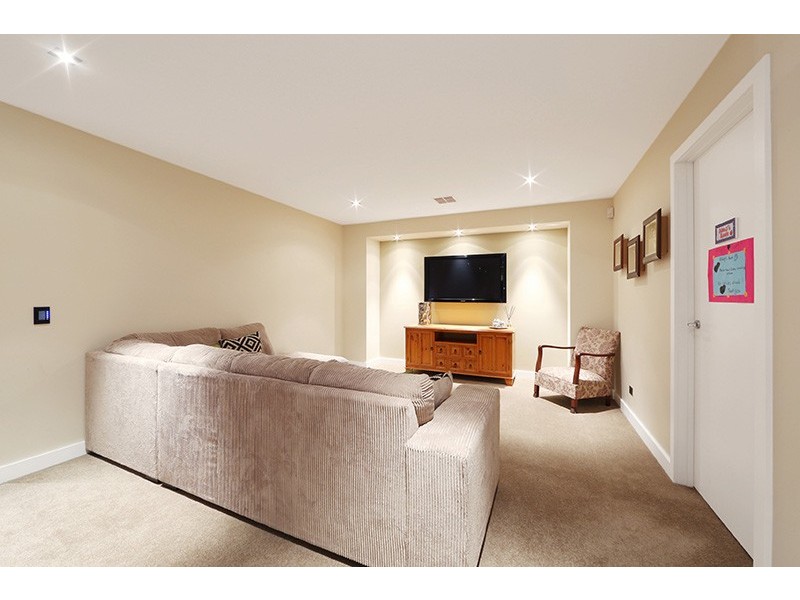 2 Hayes Court, Lysterfield VIC 3156