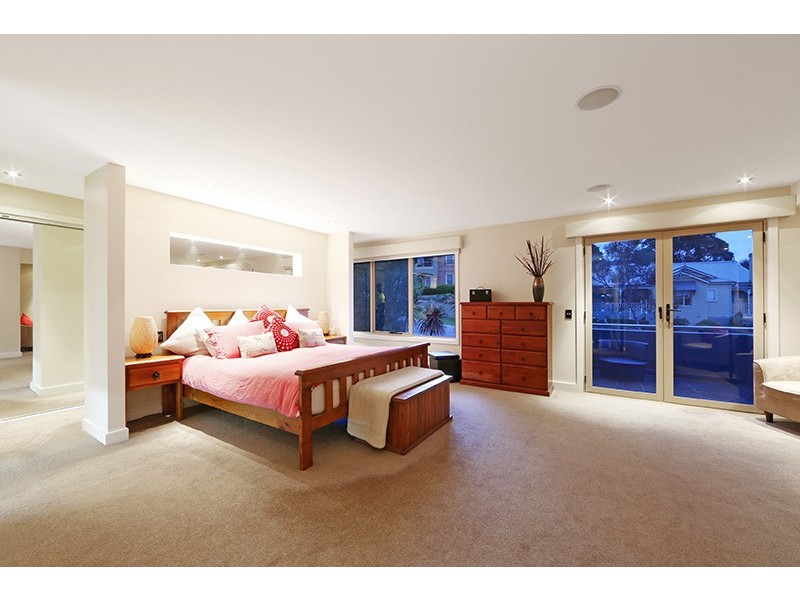 2 Hayes Court, Lysterfield VIC 3156