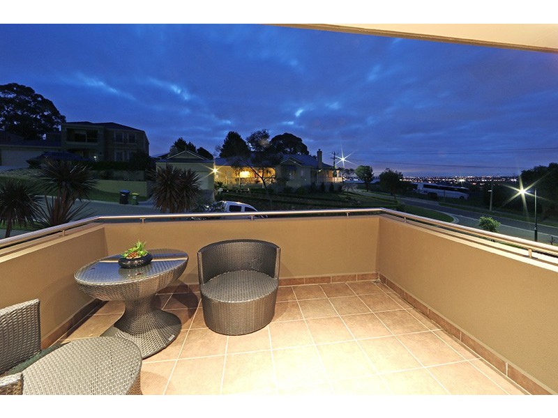 2 Hayes Court, Lysterfield VIC 3156