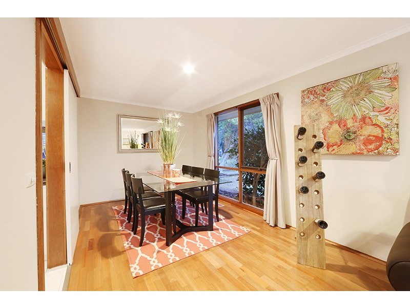 22 Valleyview Drive, Rowville VIC 3178