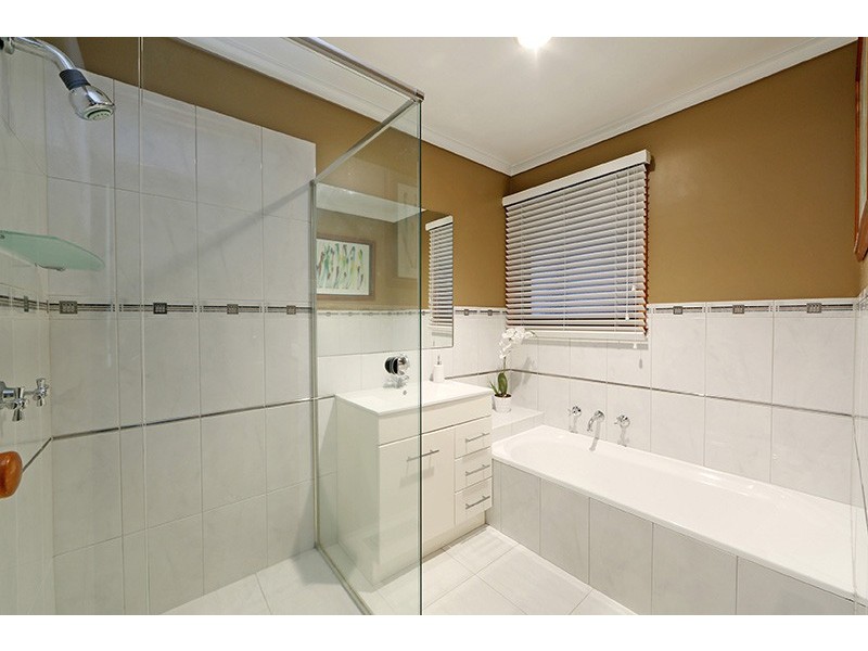 22 Valleyview Drive, Rowville VIC 3178