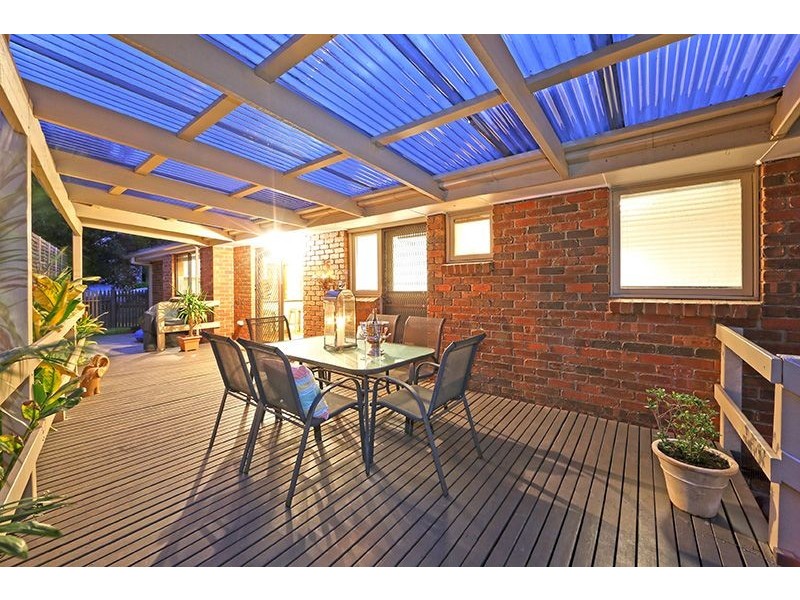 22 Valleyview Drive, Rowville VIC 3178