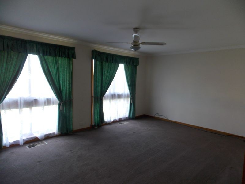 31 Cardinia Way, Rowville VIC 3178