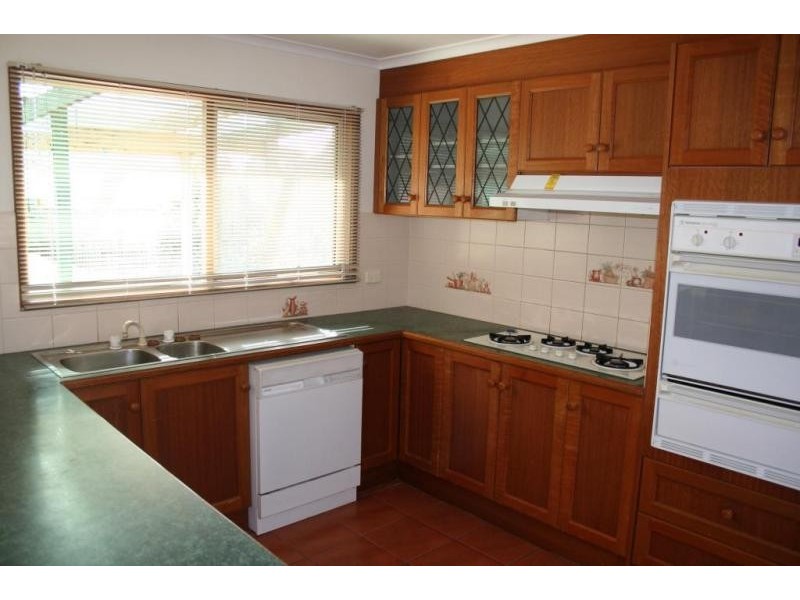 10 Trisha Drive, Rowville VIC 3178