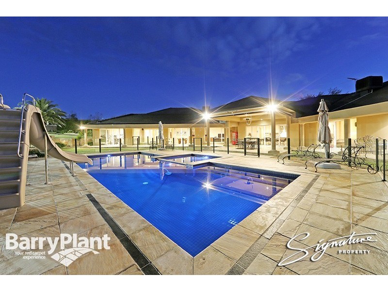 73 Grange Drive, Lysterfield VIC 3156