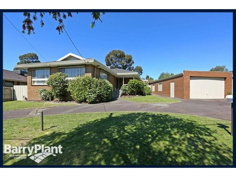 23 Deschamp Crescent, Rowville VIC 3178