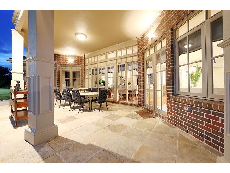 121 Grange Drive, Lysterfield VIC 3156