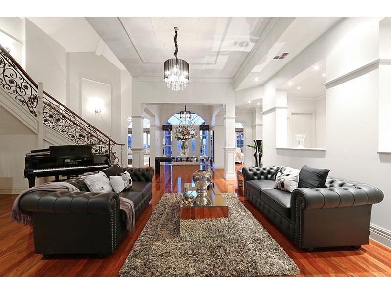 121 Grange Drive, Lysterfield VIC 3156