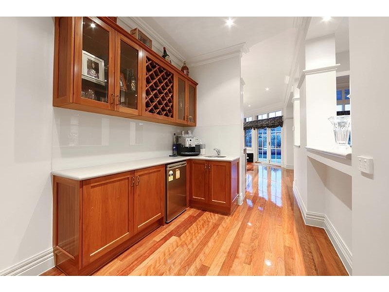 121 Grange Drive, Lysterfield VIC 3156