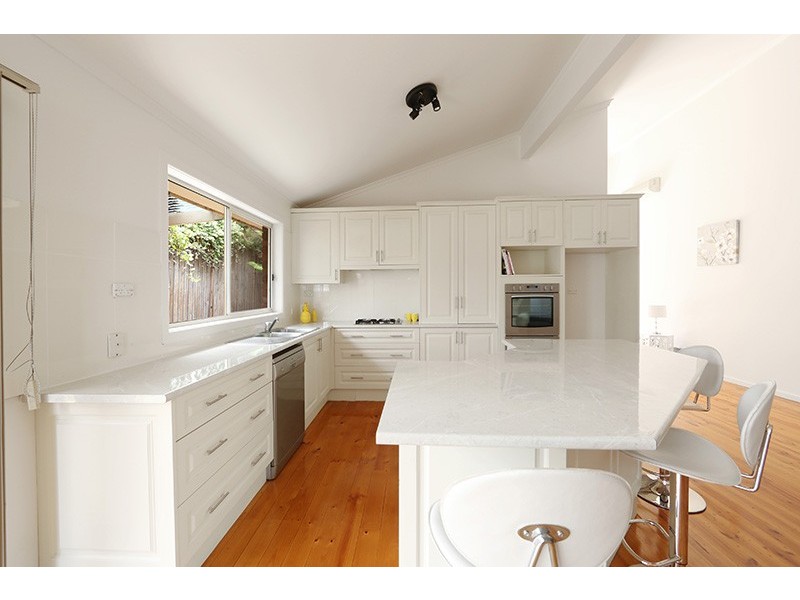 8 Ontario Place, Rowville VIC 3178