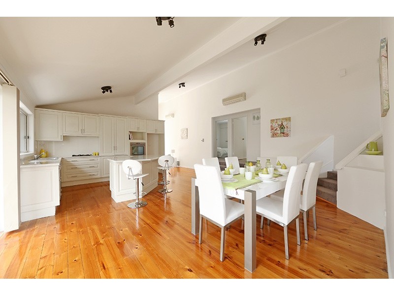 8 Ontario Place, Rowville VIC 3178