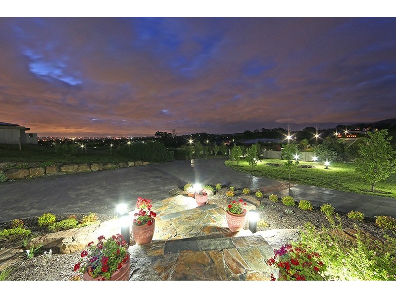 18 Logan Court, Lysterfield VIC 3156