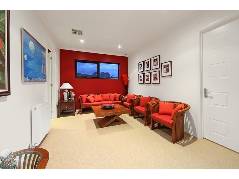 18 Logan Court, Lysterfield VIC 3156