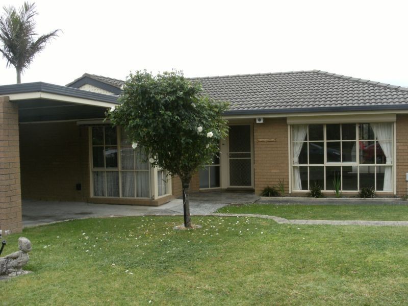 38 Valleyview Drive, Rowville VIC 3178