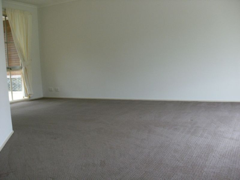 38 Valleyview Drive, Rowville VIC 3178