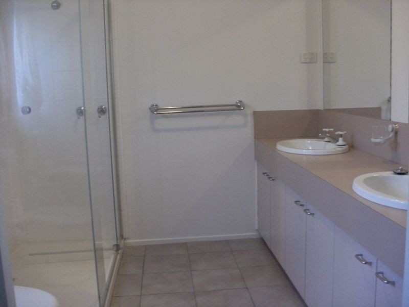 38 Valleyview Drive, Rowville VIC 3178