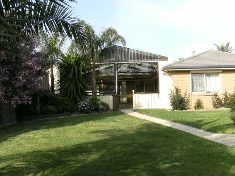 38 Valleyview Drive, Rowville VIC 3178