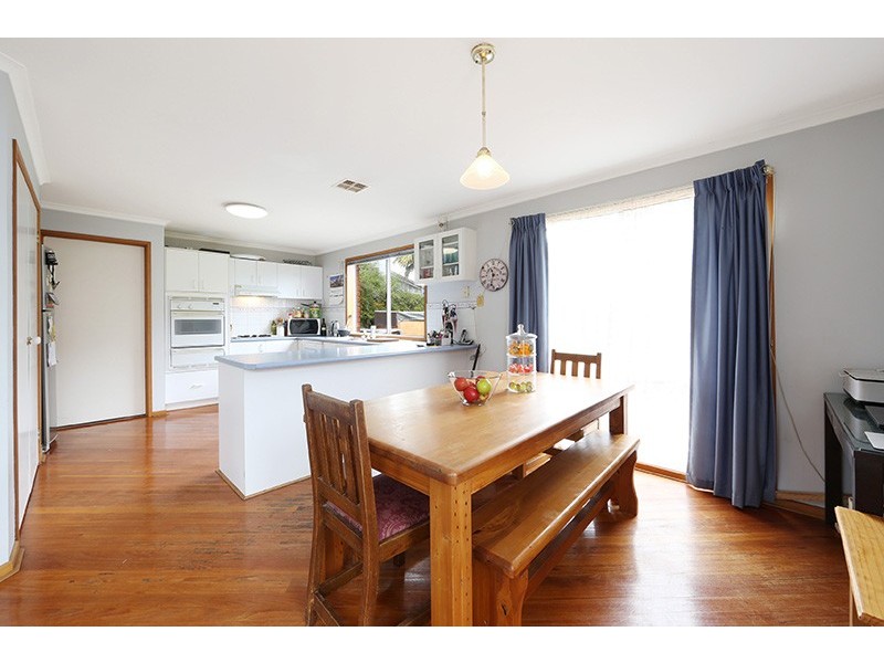 16 Hampshire Court, Rowville VIC 3178