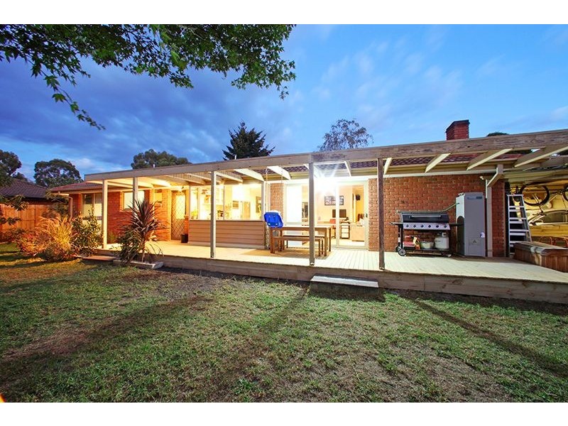 2 Saunders Close, Lysterfield VIC 3156