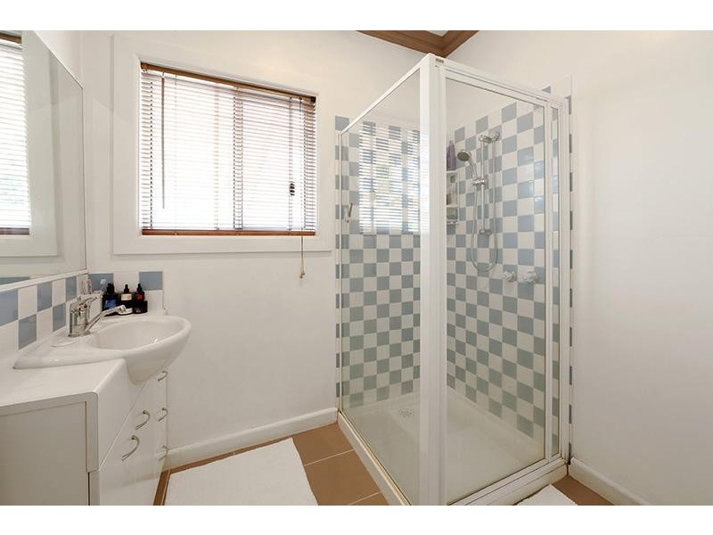 1/126 Glenfern Road, Ferntree Gully VIC 3156