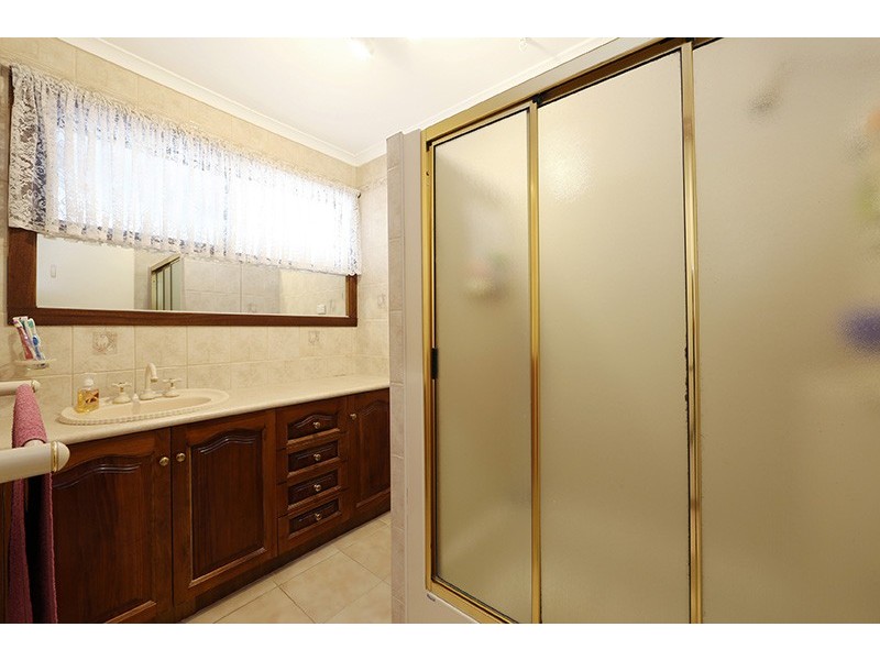 12 Silverton Drive, Ferntree Gully VIC 3156