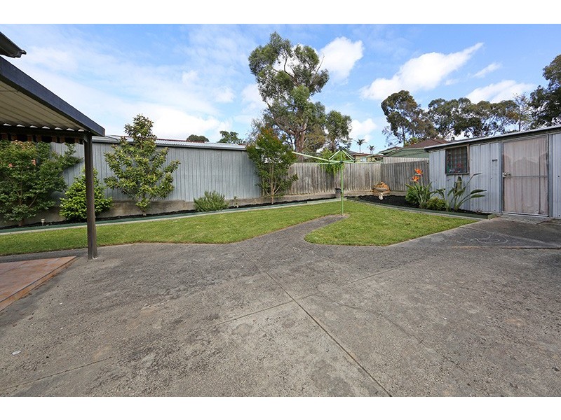 12 Silverton Drive, Ferntree Gully VIC 3156