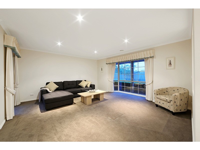 34 Taldra Drive, Ferntree Gully VIC 3156