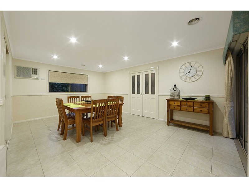 34 Taldra Drive, Ferntree Gully VIC 3156