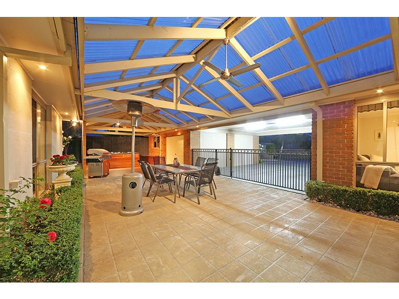 34 Taldra Drive, Ferntree Gully VIC 3156