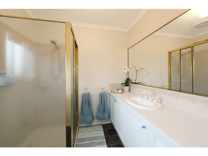 34 Taldra Drive, Ferntree Gully VIC 3156