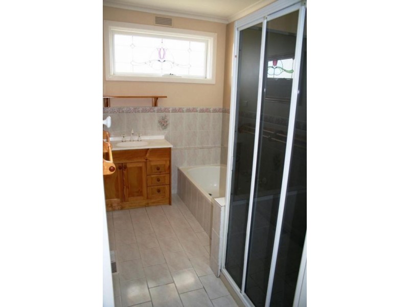 38 Denver Crescent, Rowville VIC 3178