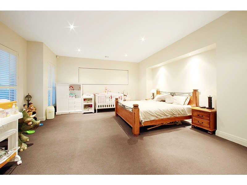 4 Hayes Court, Lysterfield VIC 3156